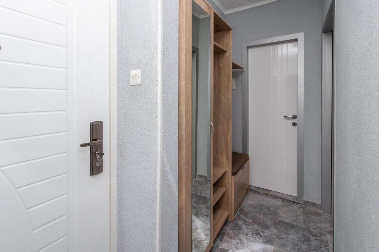 Apartment Ancora Kotor Exterior photo
